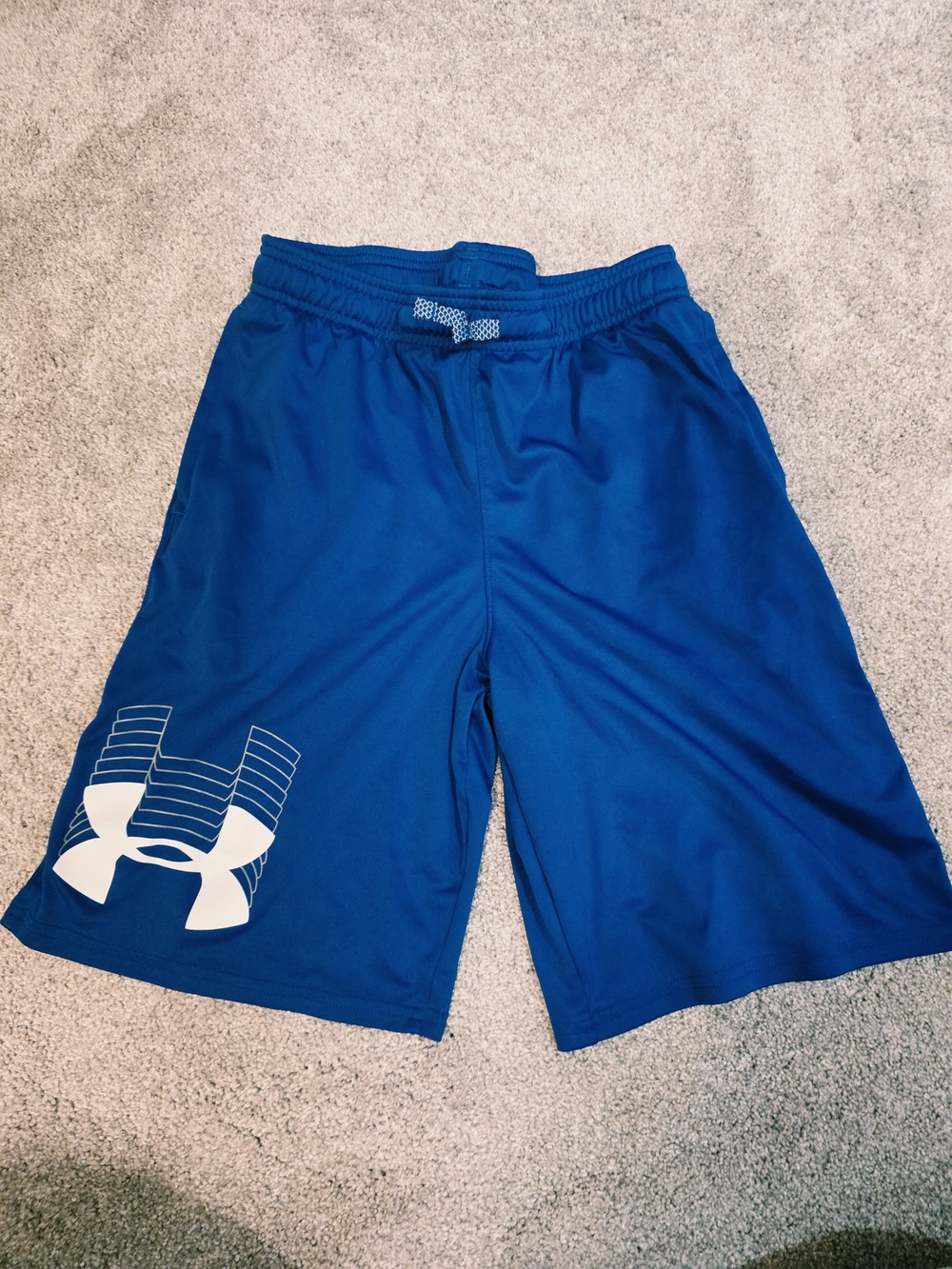 Under Armour Boys YXL Blue Athletic Performance Shorts